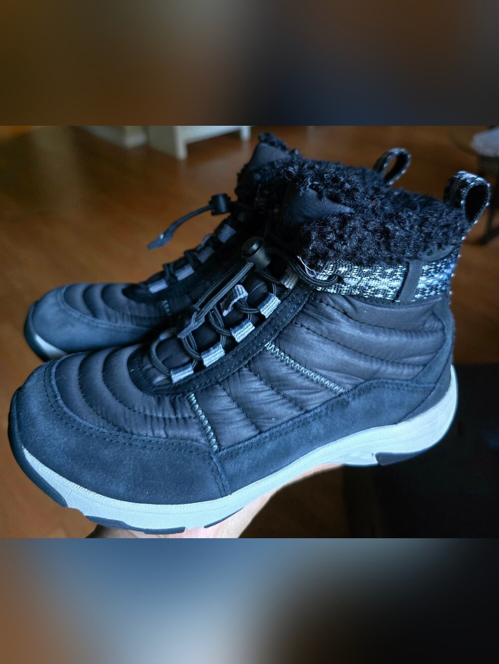 Sz 6 Women's MERRELL APPROACH SPORT MID POLAR Black Waterproof Boots